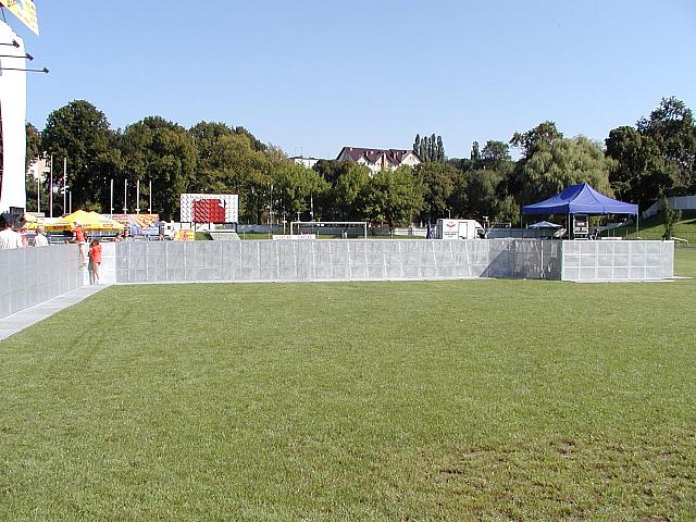 P8243055