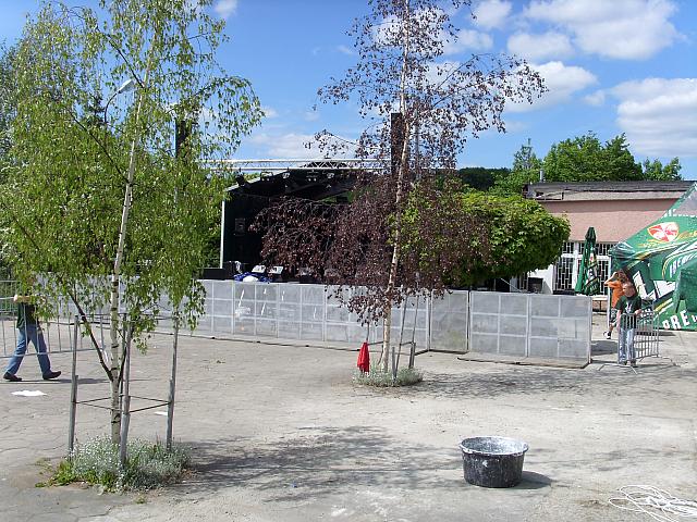 SI851686