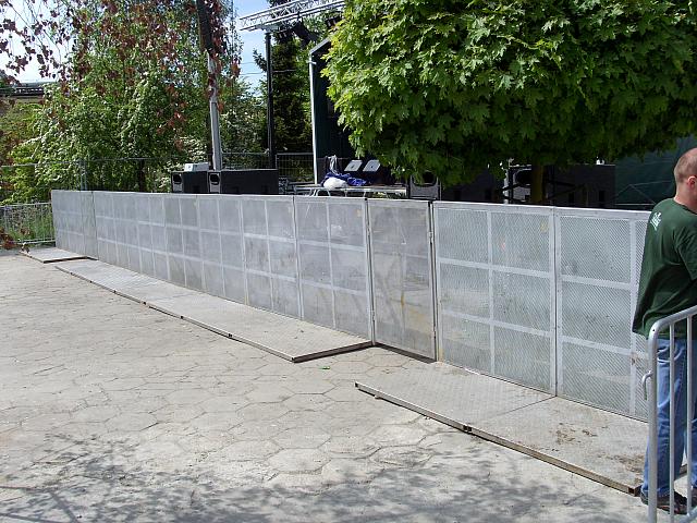 SI851687