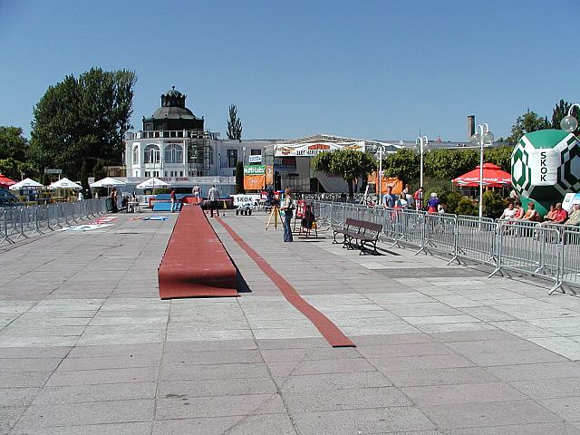 P6112499