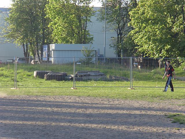 SI851664