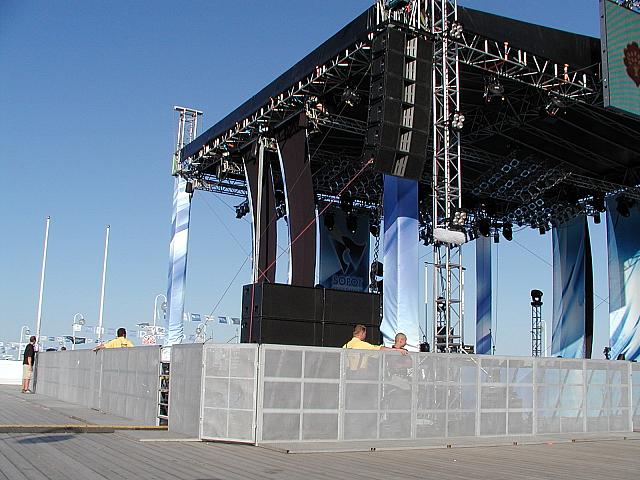P7022795