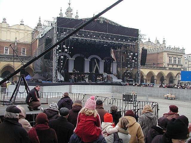 PC300726