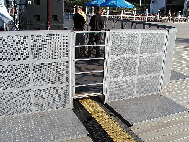 P7022793