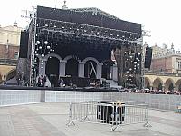 PC300679